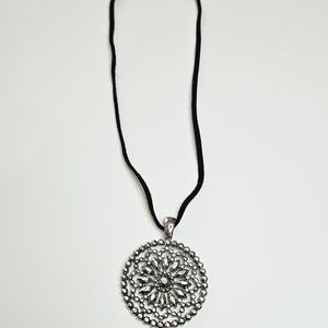 Elegant Silver Pendant Necklace